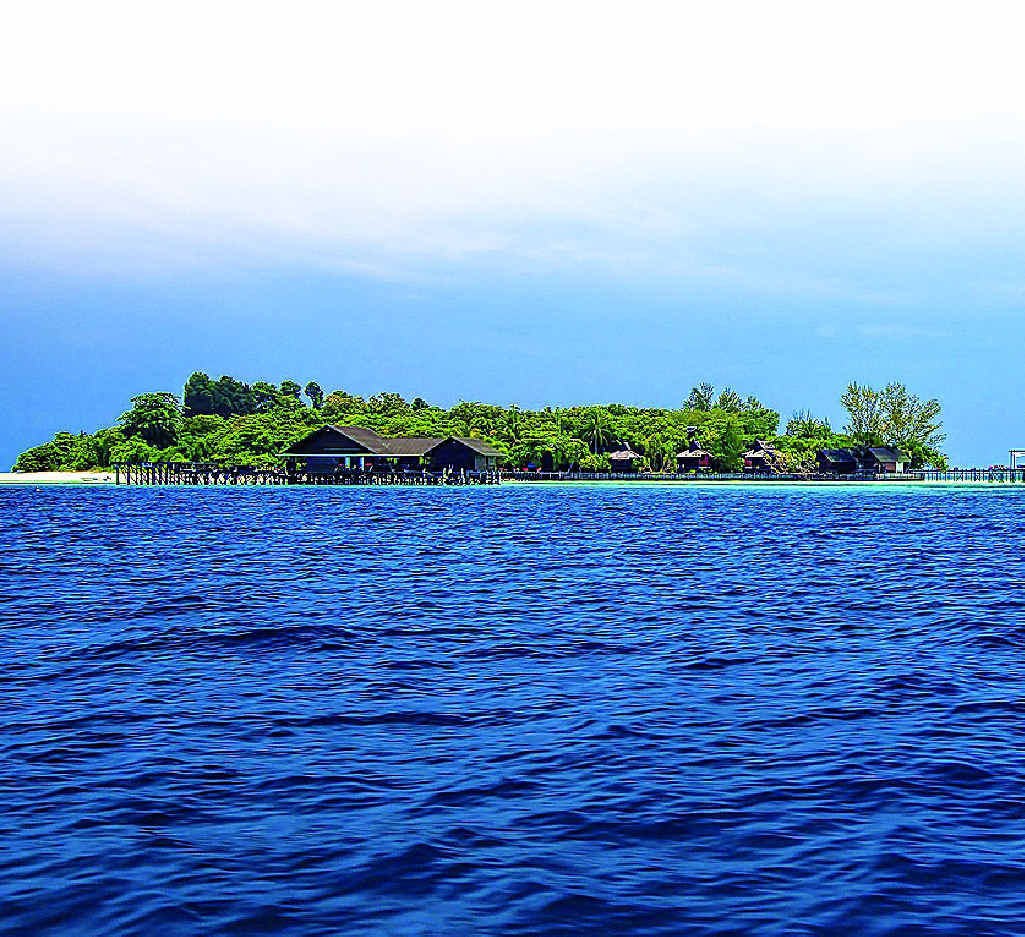 Lankayan Island Resort is just one of many places you should explore when visiting Malaysia. Lankayan Island Resort is just one of many places you should explore when visiting Malaysia.